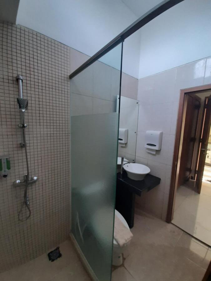 Alloro Guesthouse Pacitan Εξωτερικό φωτογραφία