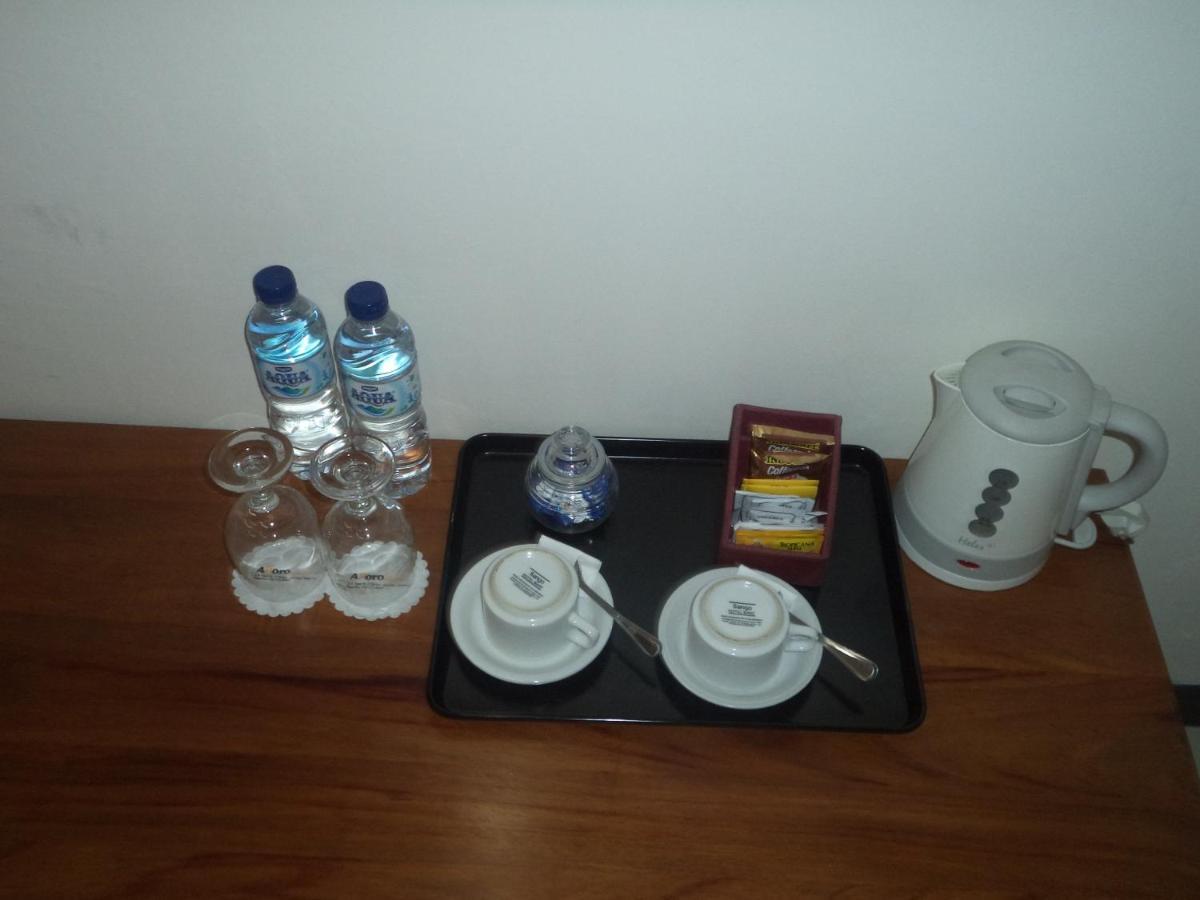 Alloro Guesthouse Pacitan Εξωτερικό φωτογραφία
